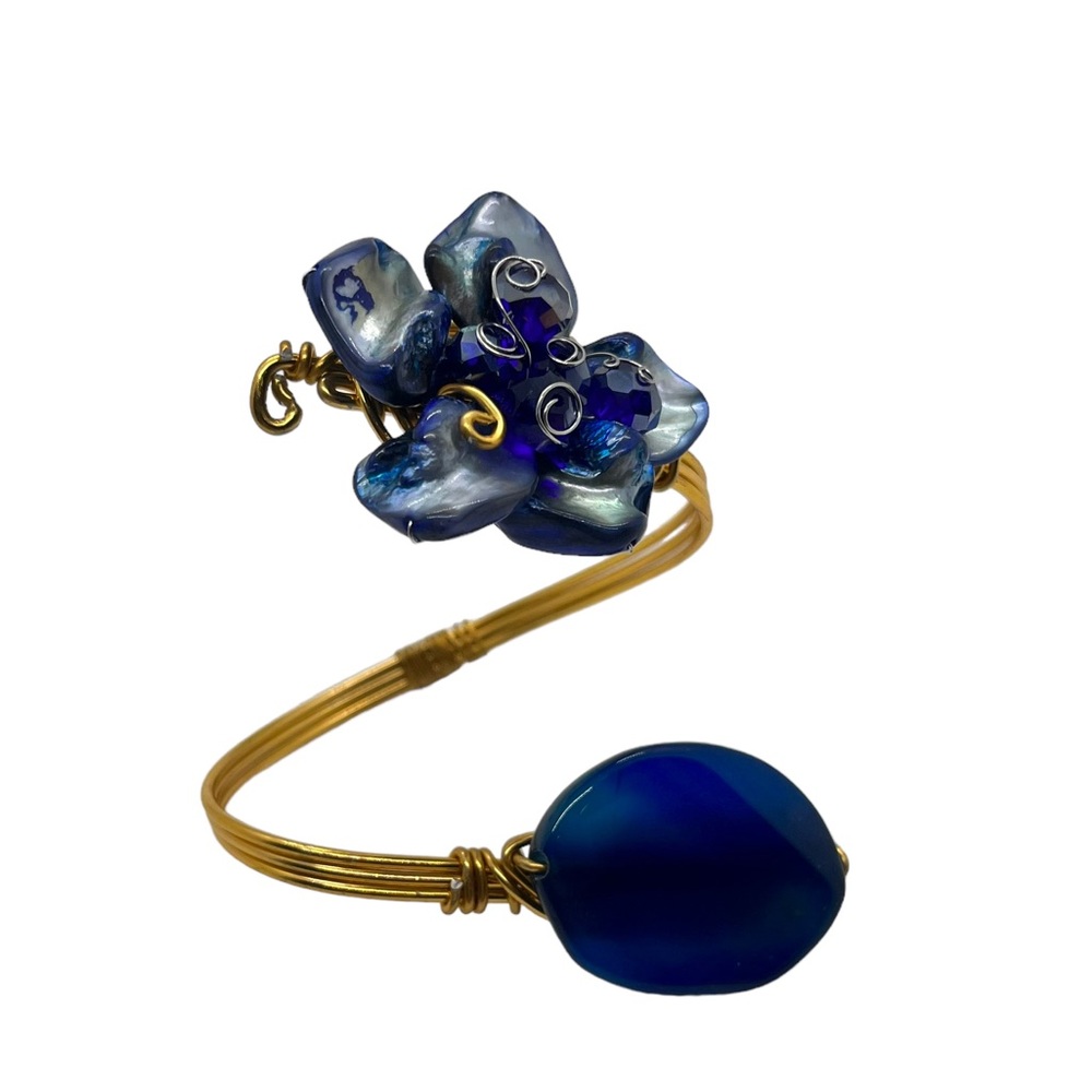 Gold Wire Cobalt Blue Smooth Faceted Oval Stone Bracelet With Glass Bead Flower